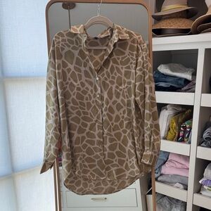 Zara Giraffe Print Button-Up Blouse